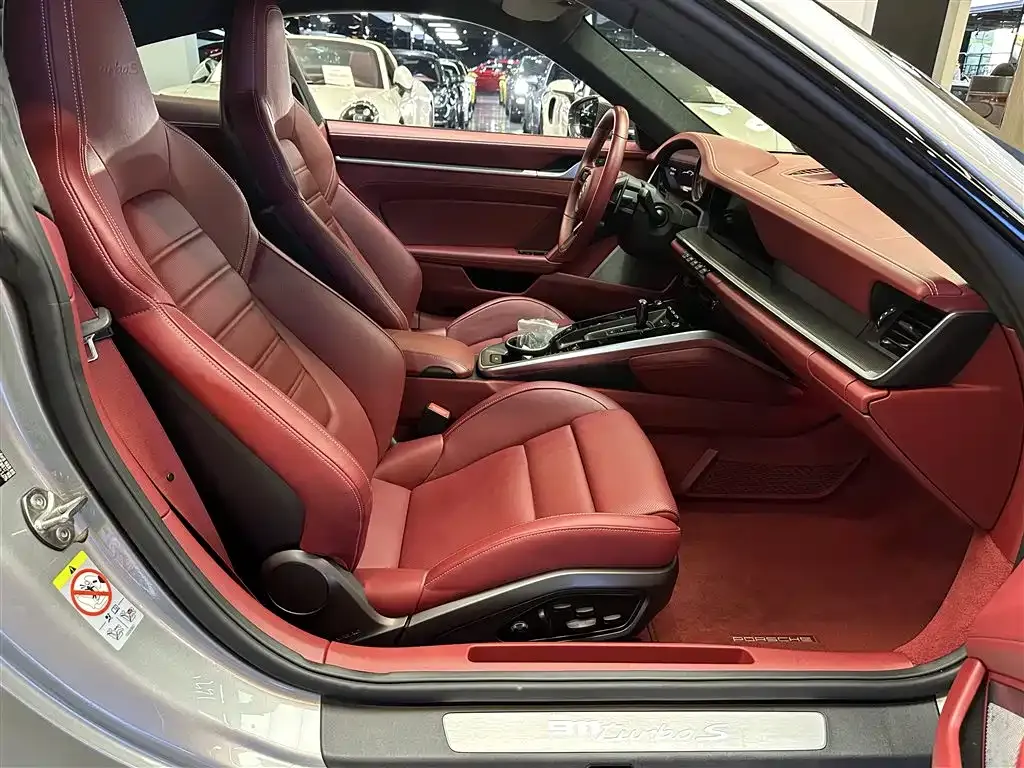 Porsche 911 2023 из CN, фото 7