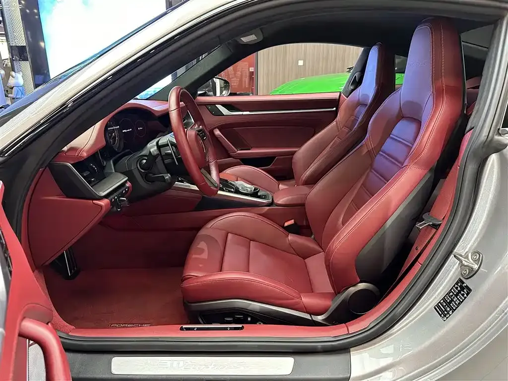 Porsche 911 2023 из CN, фото 8