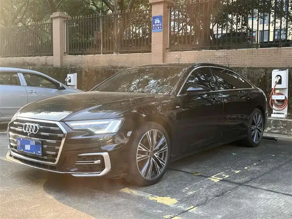 Audi A6L 2023 из CN, фото 1