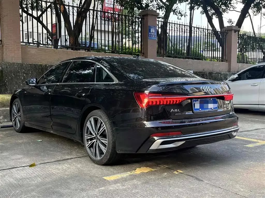Audi A6L 2023 из CN, фото 7