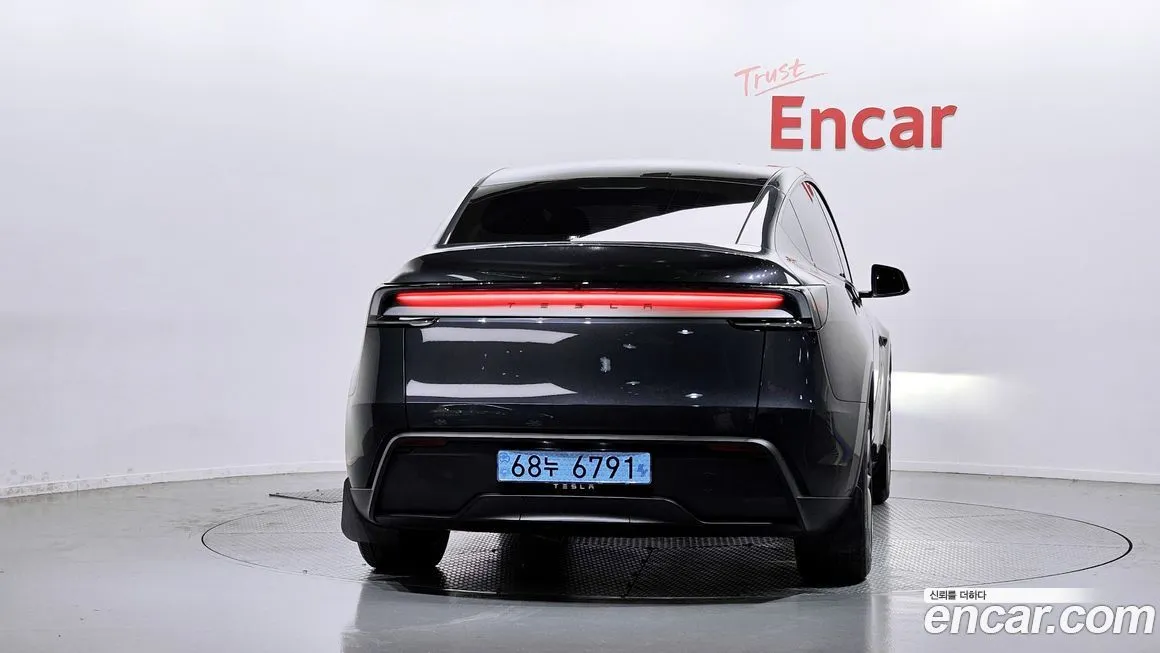 Tesla Model Y — фото 4