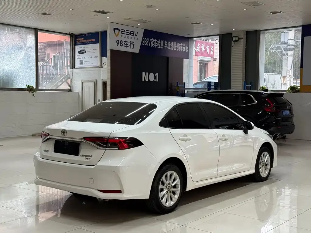 Toyota Corolla 2021 из CN, фото 4