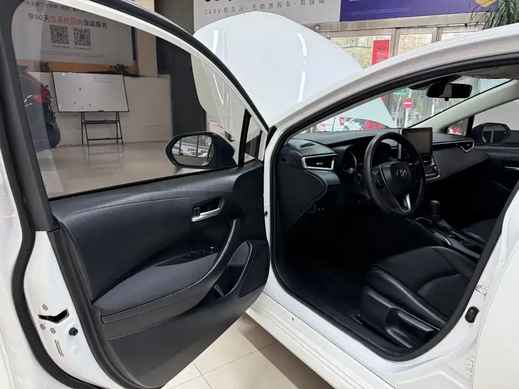 Toyota Corolla 2021 из CN, фото 8