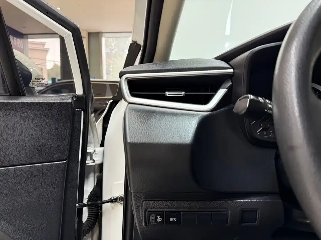 Toyota Corolla 2021 из CN, фото 9