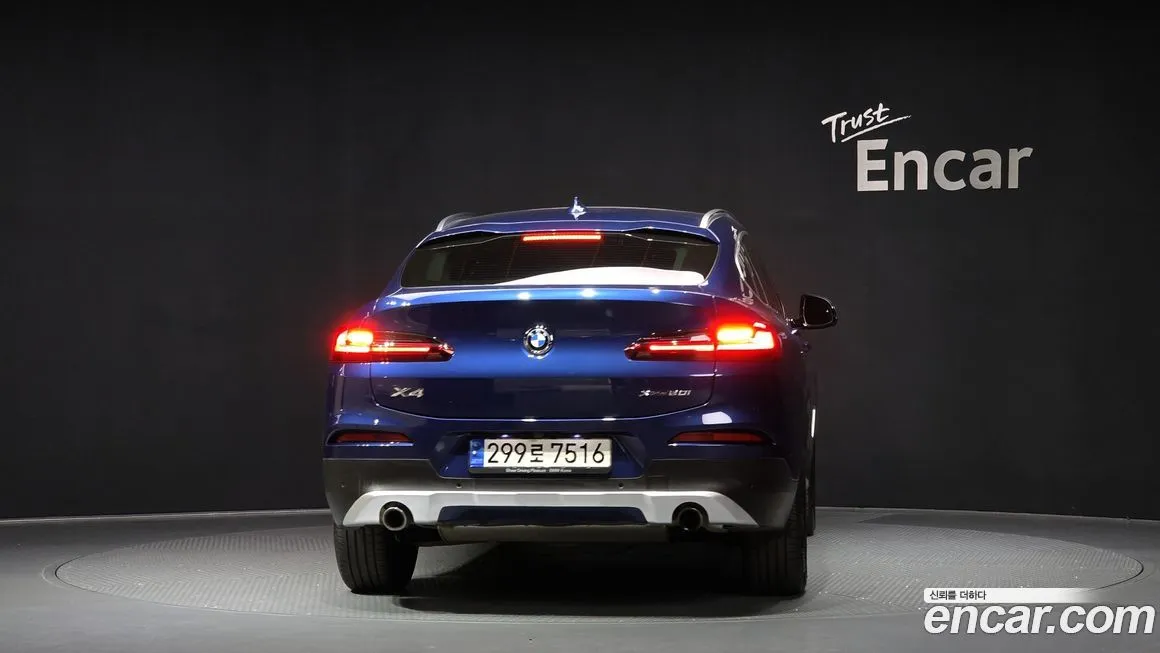 BMW X4 — фото 4