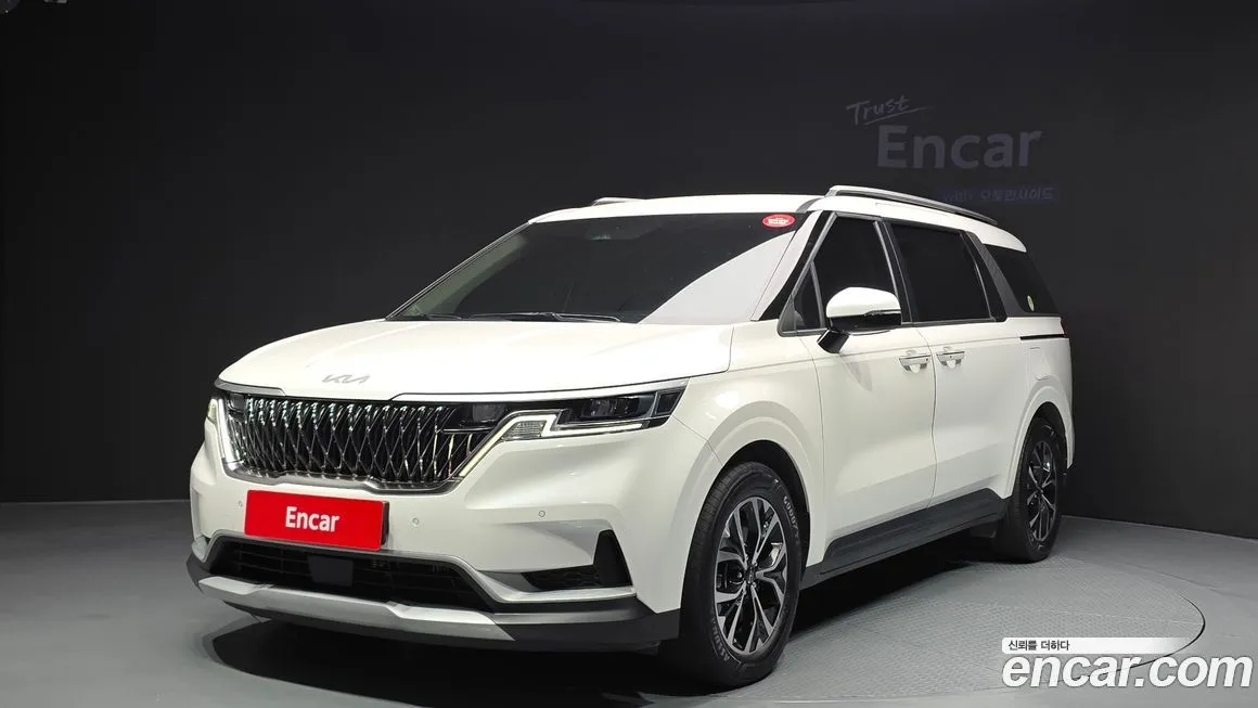 Kia Carnival 2023 из KR, фото 1