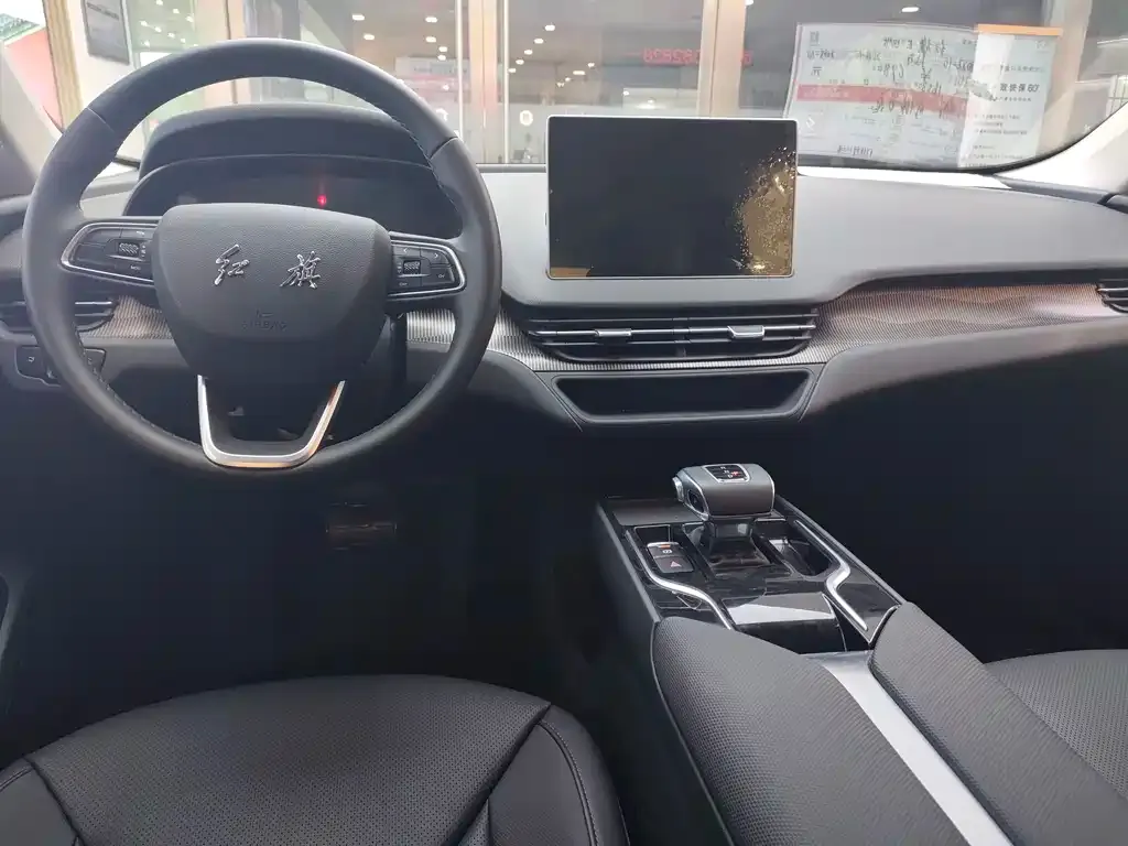 Hongqi E-QM5 — фото 6
