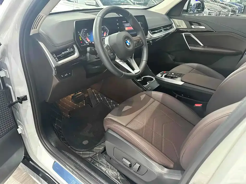 BMW X1 2024 из CN, фото 10