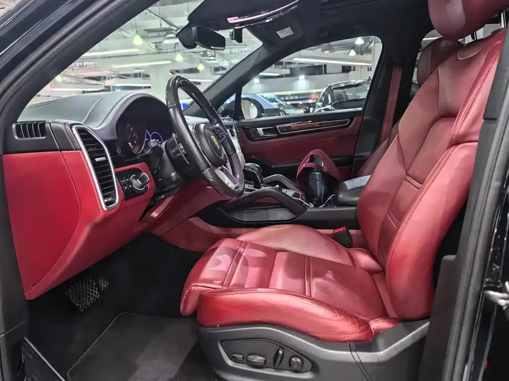 Porsche Cayenne 2023 из CN, фото 7