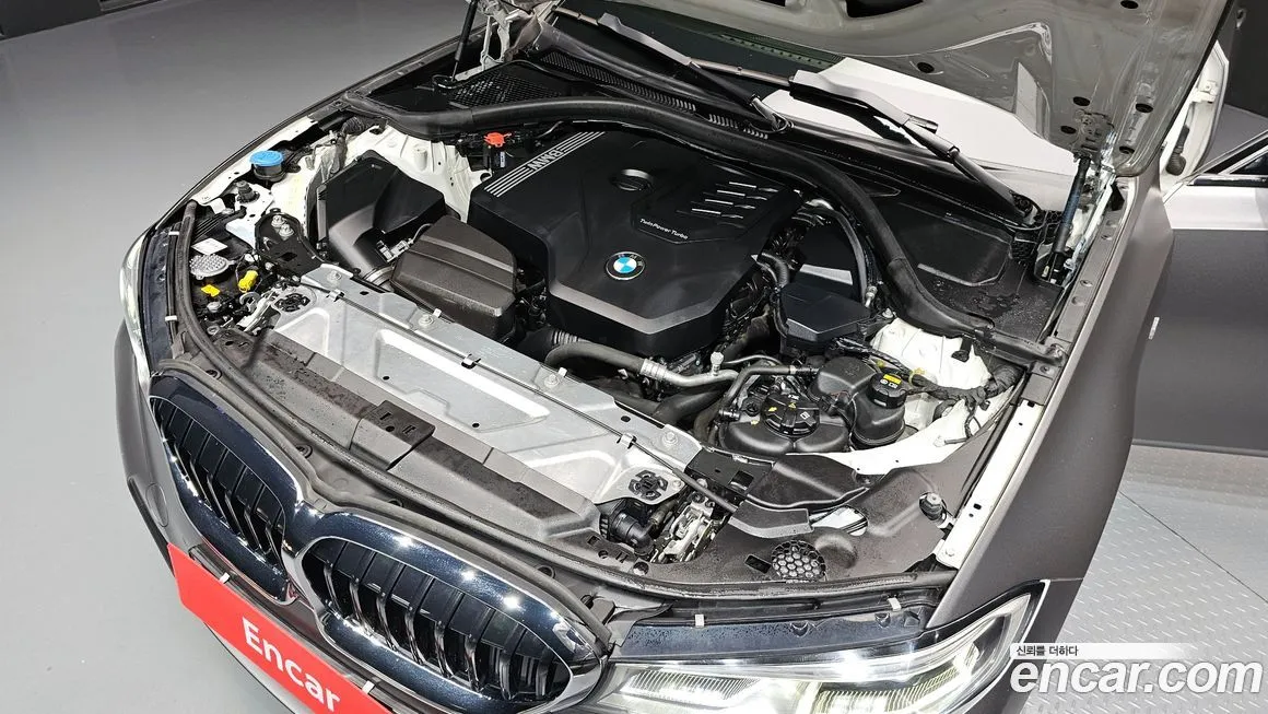 BMW 3-Series 2022 из KR, фото 5