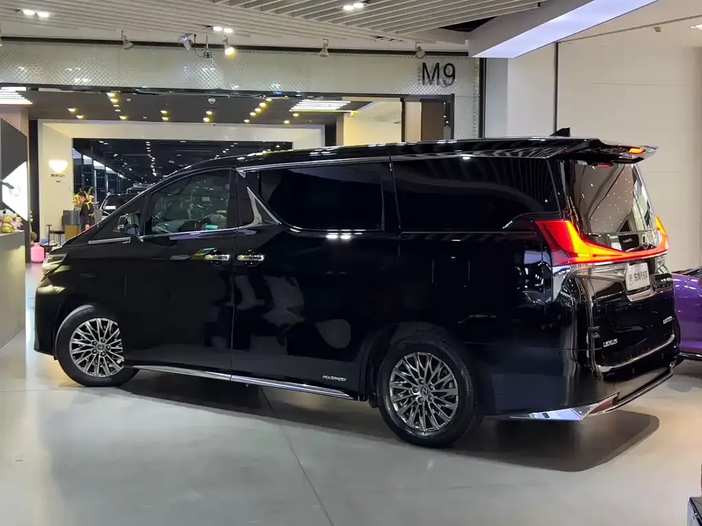 Lexus LM 2022 из CN, фото 4