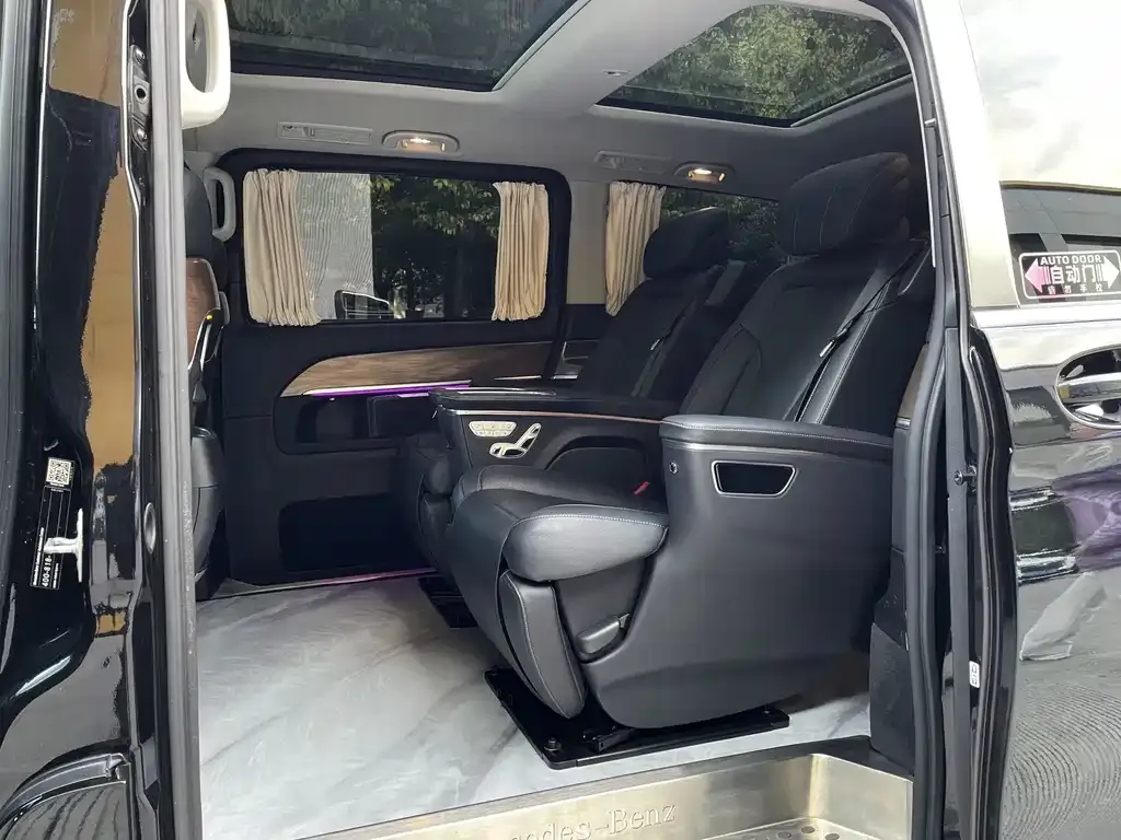 Mercedes-Benz V-Class 2022 из CN, фото 10