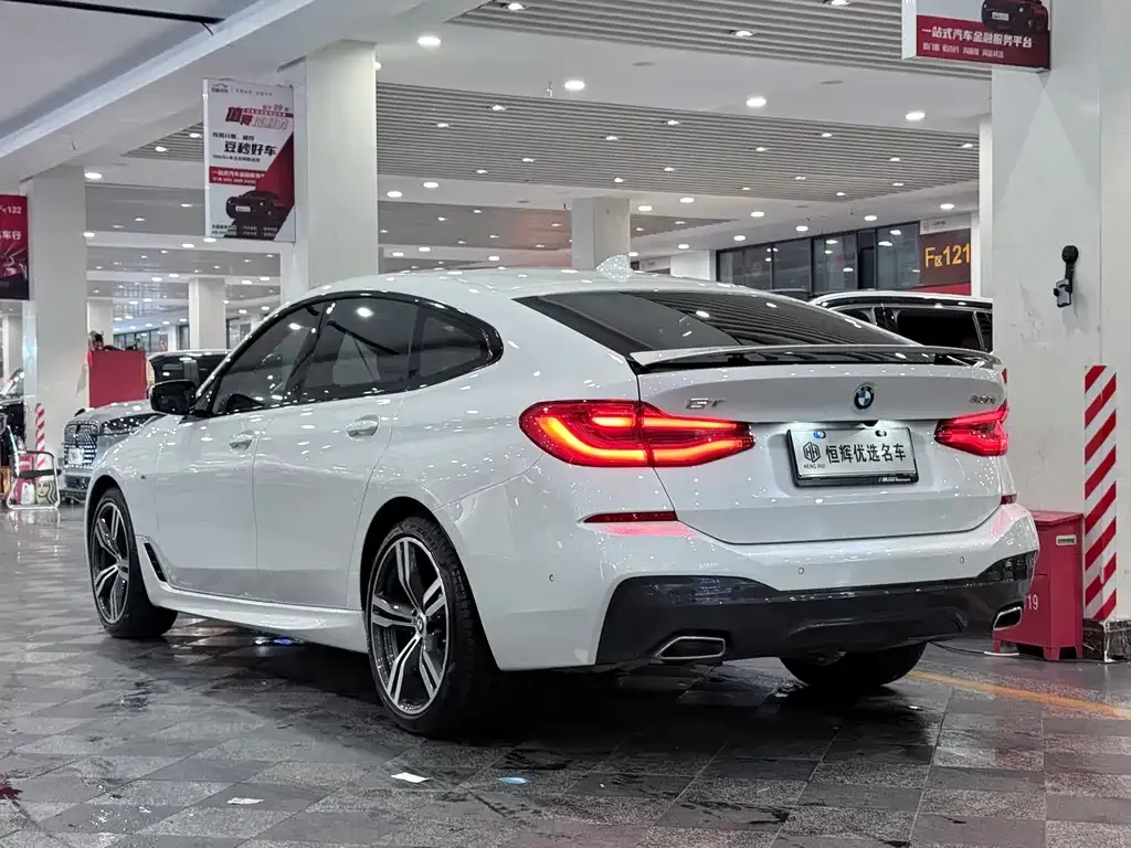 BMW 6 Series GT 2023 из CN, фото 4