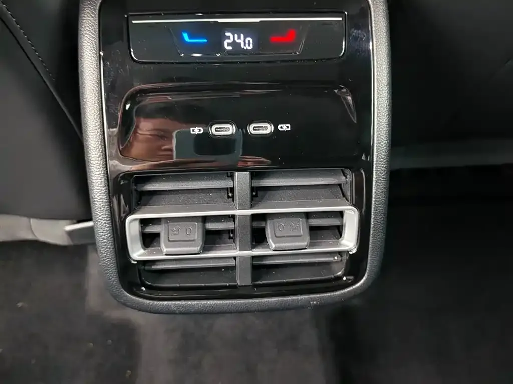 Volkswagen Tiguan L 2024 из CN, фото 10