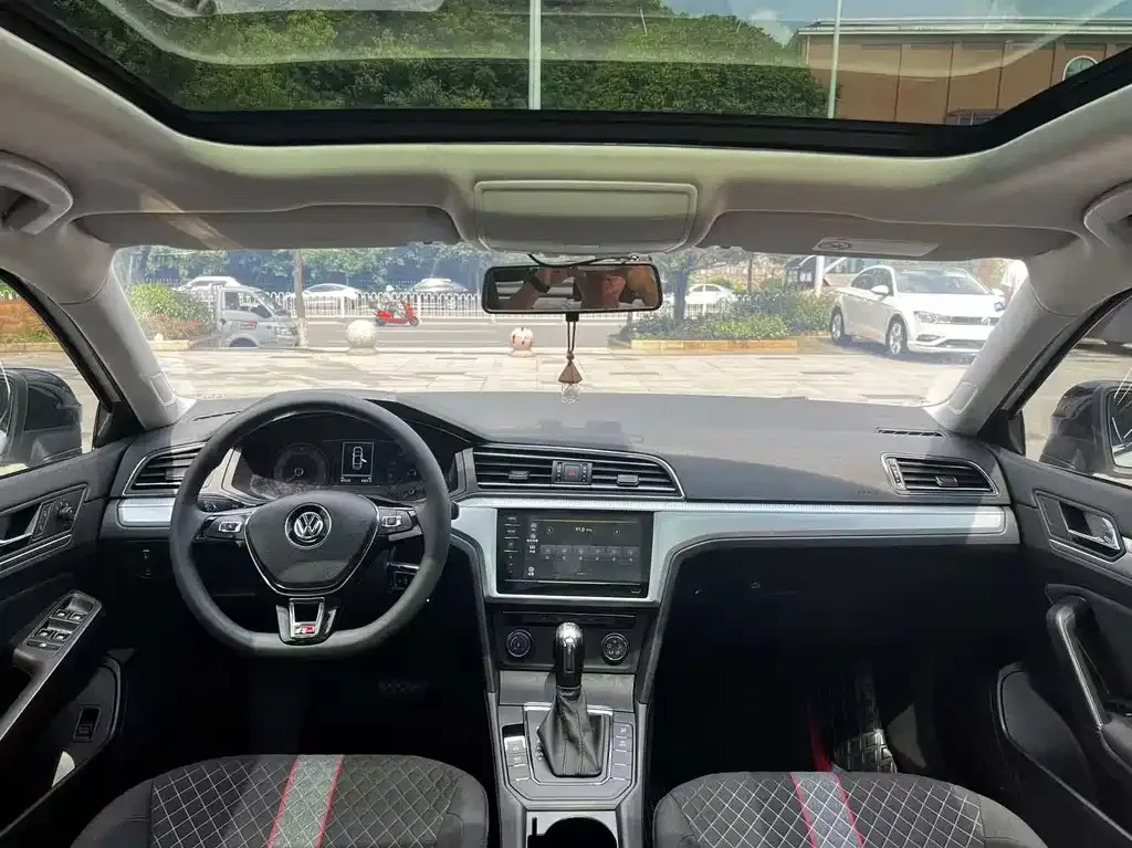 Volkswagen Lamando 2021 из CN, фото 10