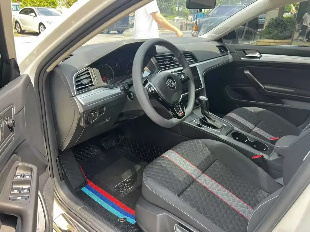 Volkswagen Lamando 2021 из CN, фото 8