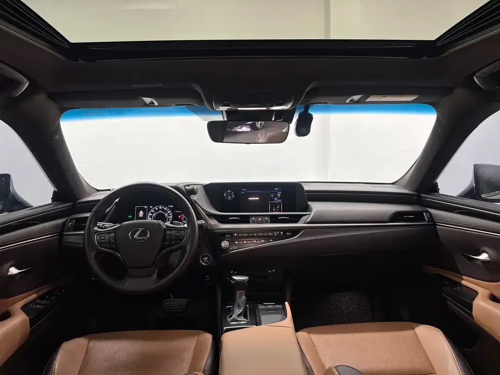 Lexus ES 2021 из CN, фото 5