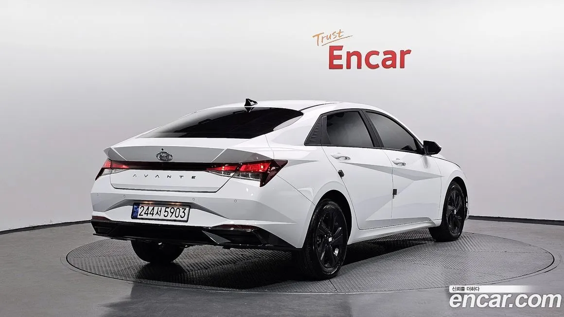 Hyundai AVANTE 2023 из KR, фото 2