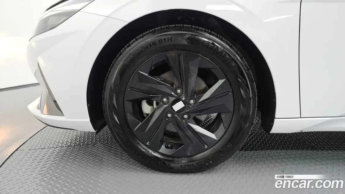 Hyundai AVANTE 2023 из KR, фото 5