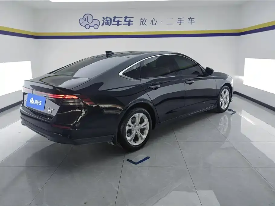 Honda Accord — фото 3