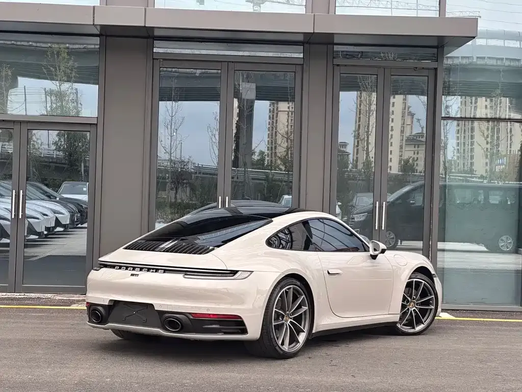 Porsche 911 2023 из CN, фото 6