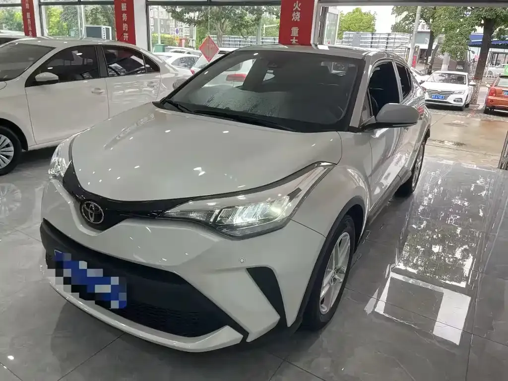 Toyota C-HR 2022 из CN, фото 2
