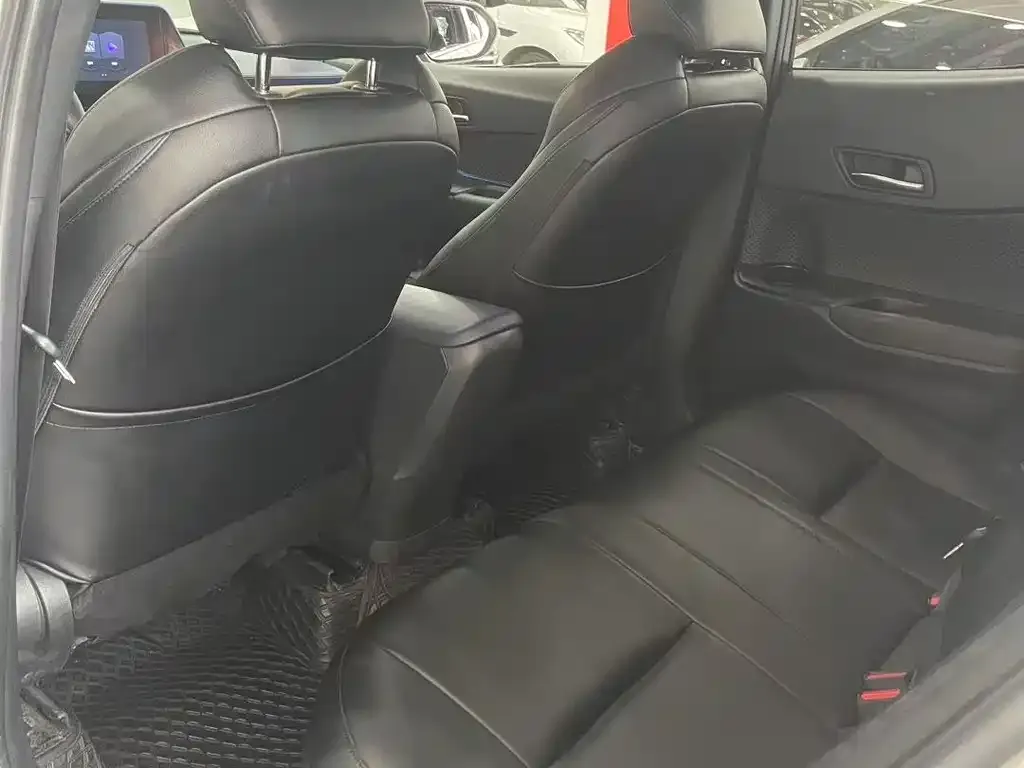 Toyota C-HR 2022 из CN, фото 6