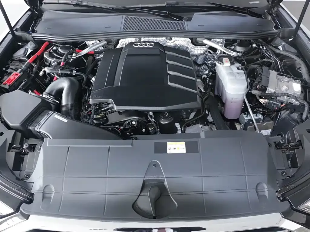 Audi A6L 2023 из CN, фото 9