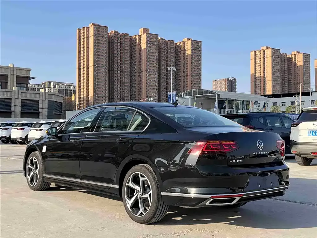 Volkswagen Magotan 2025 из CN, фото 4