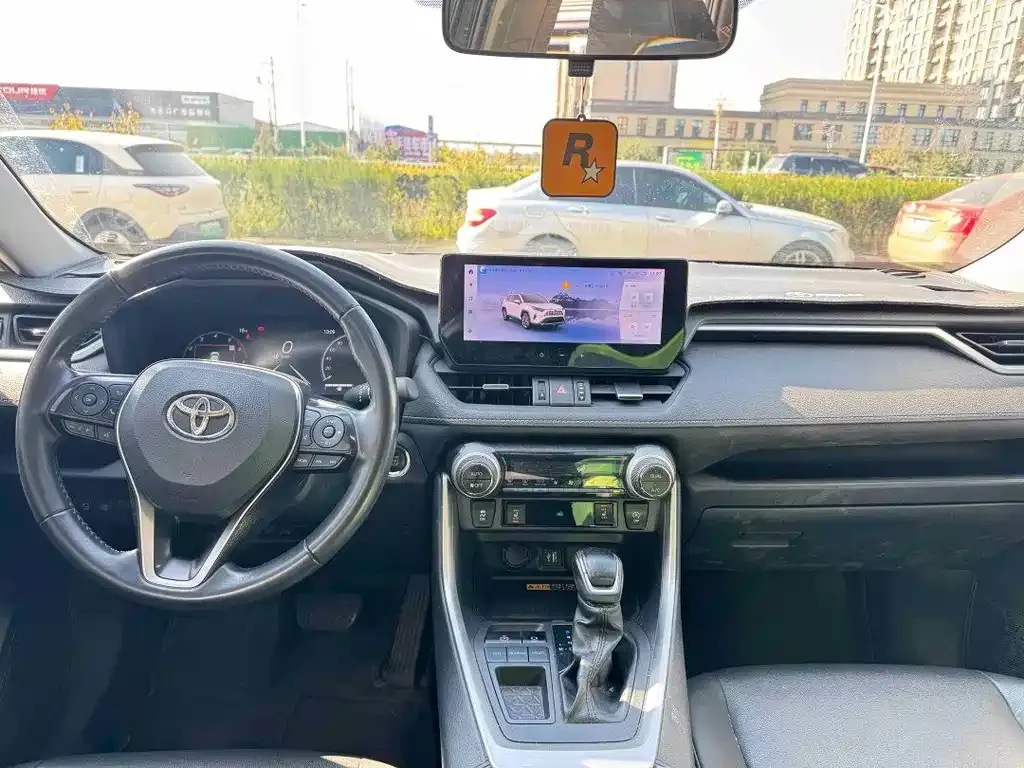 Toyota RAV4 2023 из CN, фото 6
