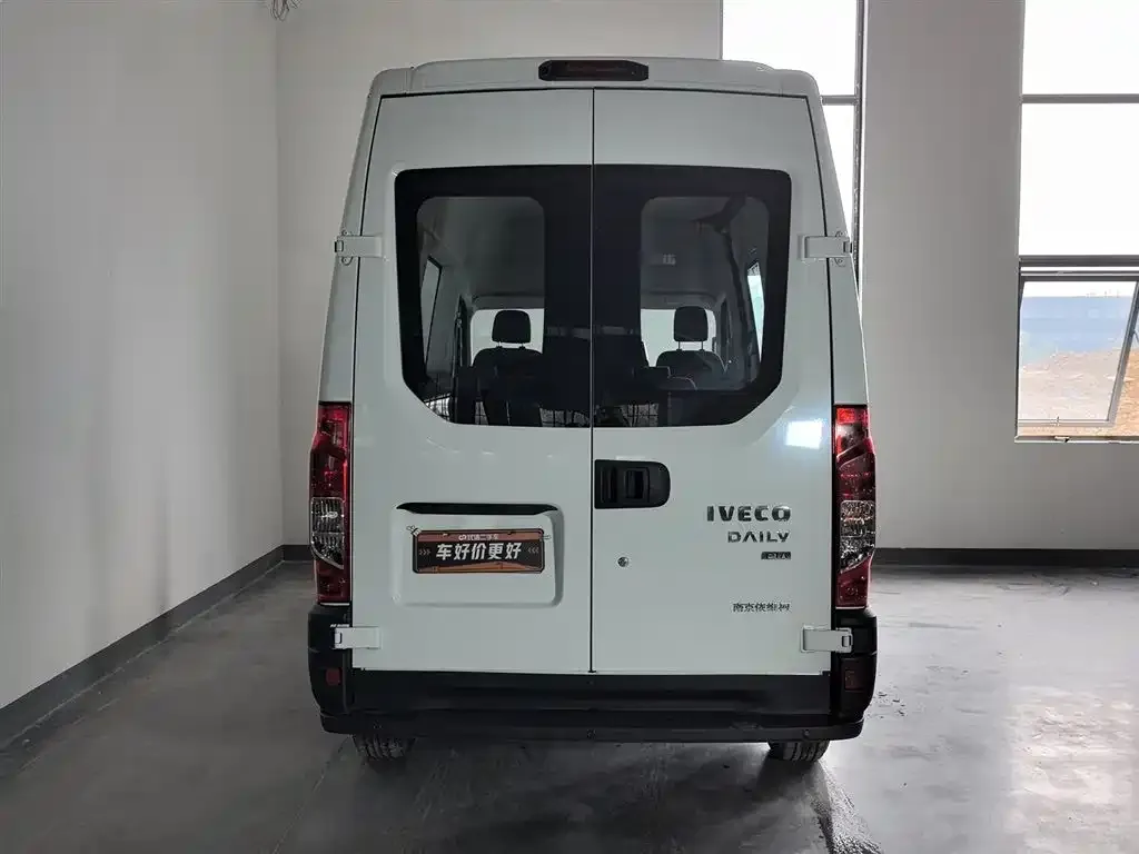 IVECO Ousheng 2023 из CN, фото 4