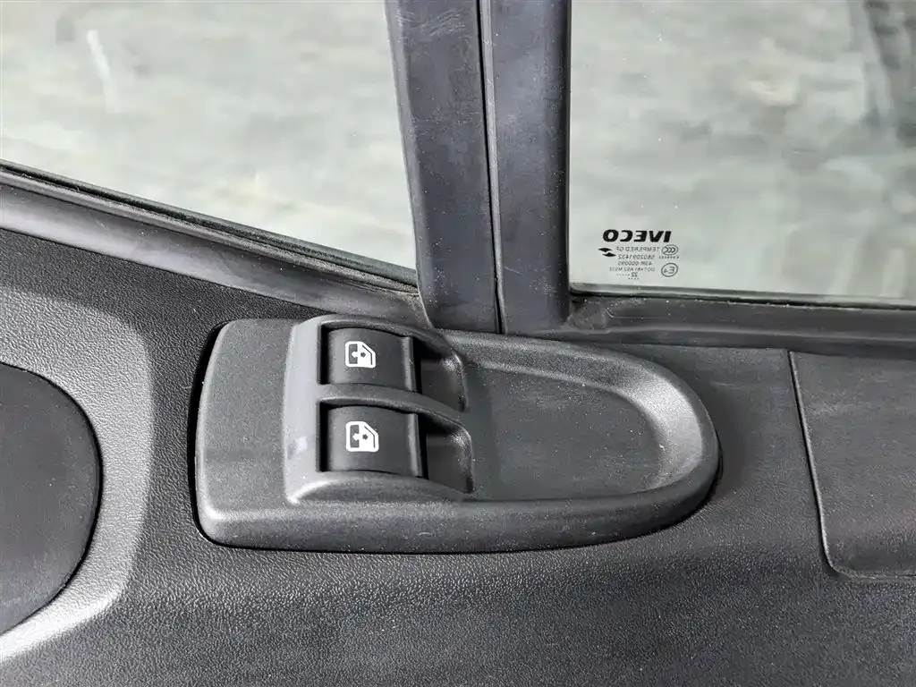 IVECO Ousheng 2023 из CN, фото 9