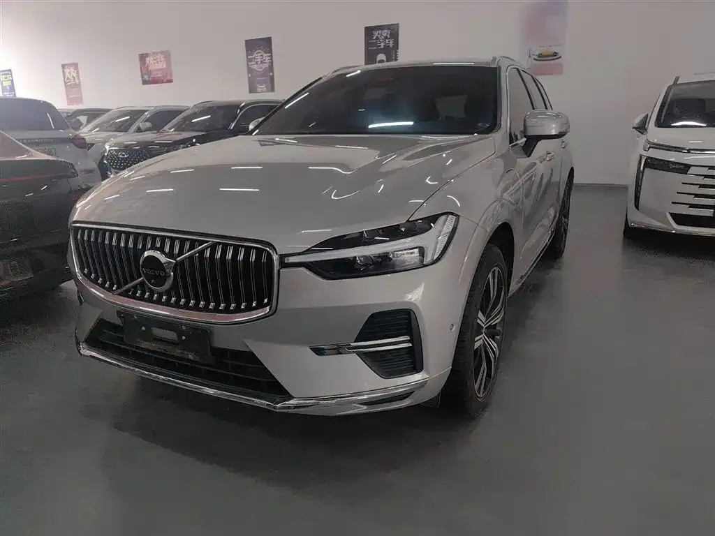 Volvo XC60 PHEV 2022 из CN, фото 1