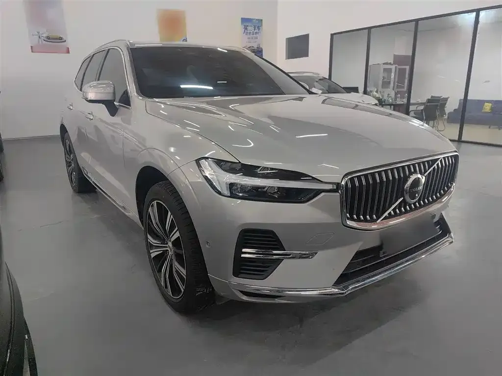 Volvo XC60 PHEV 2022 из CN, фото 4