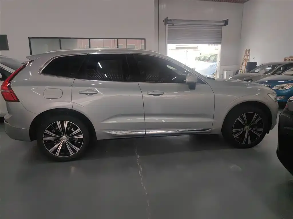 Volvo XC60 PHEV 2022 из CN, фото 5