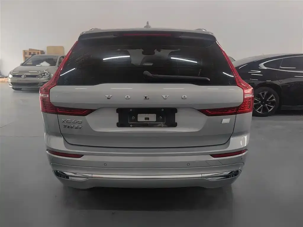 Volvo XC60 PHEV 2022 из CN, фото 7