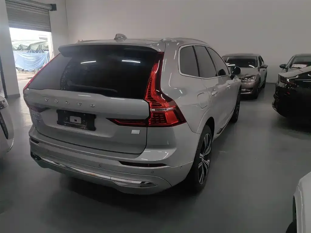 Volvo XC60 PHEV 2022 из CN, фото 8
