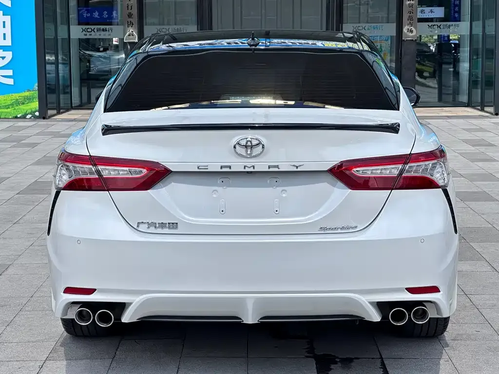 Toyota Camry 2022 из CN, фото 8