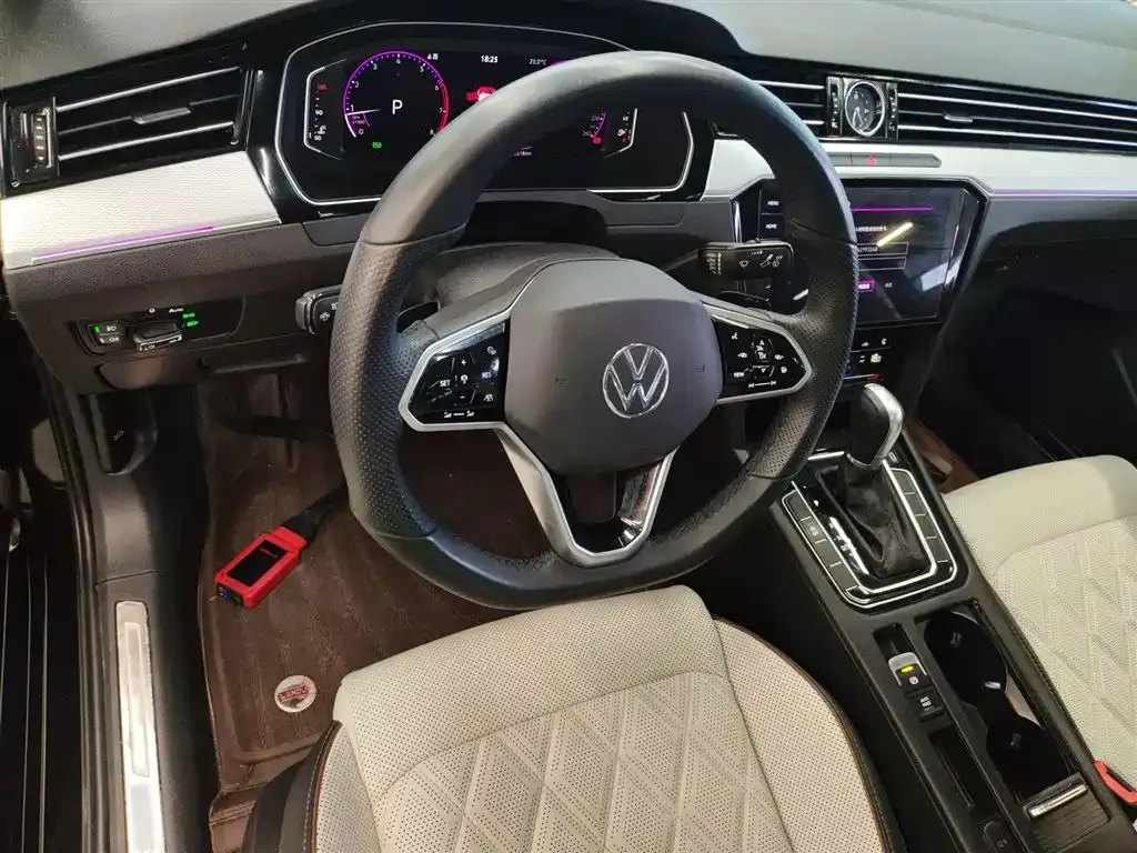 Volkswagen Magotan 2024 из CN, фото 3