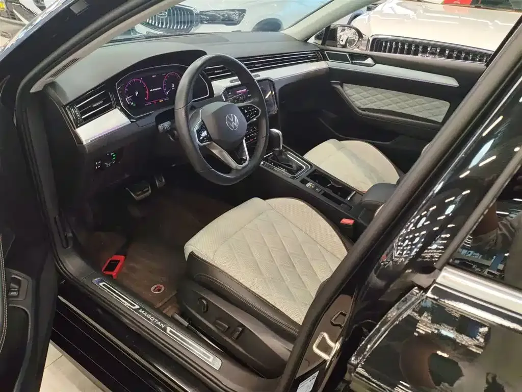 Volkswagen Magotan 2024 из CN, фото 8