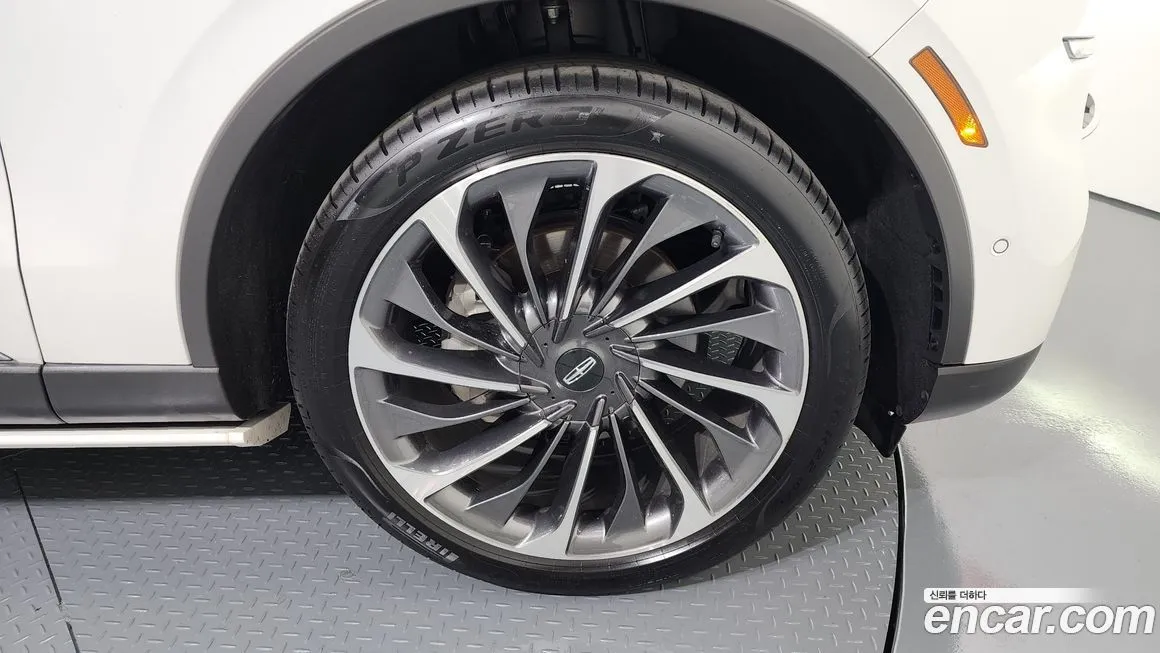 Lincoln Aviator 2021 из KR, фото 5