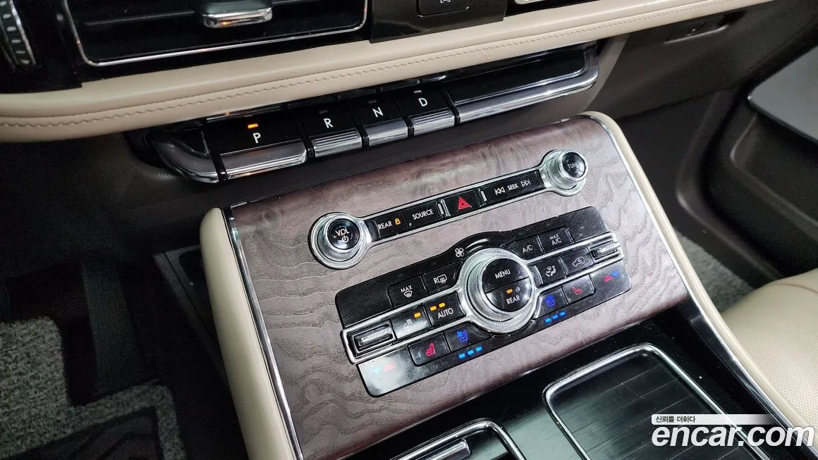 Lincoln Aviator 2021 из KR, фото 9