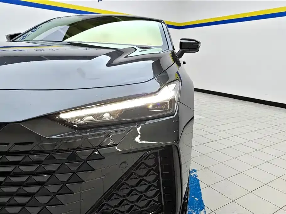 Changan UNI-V 2025 из CN, фото 5
