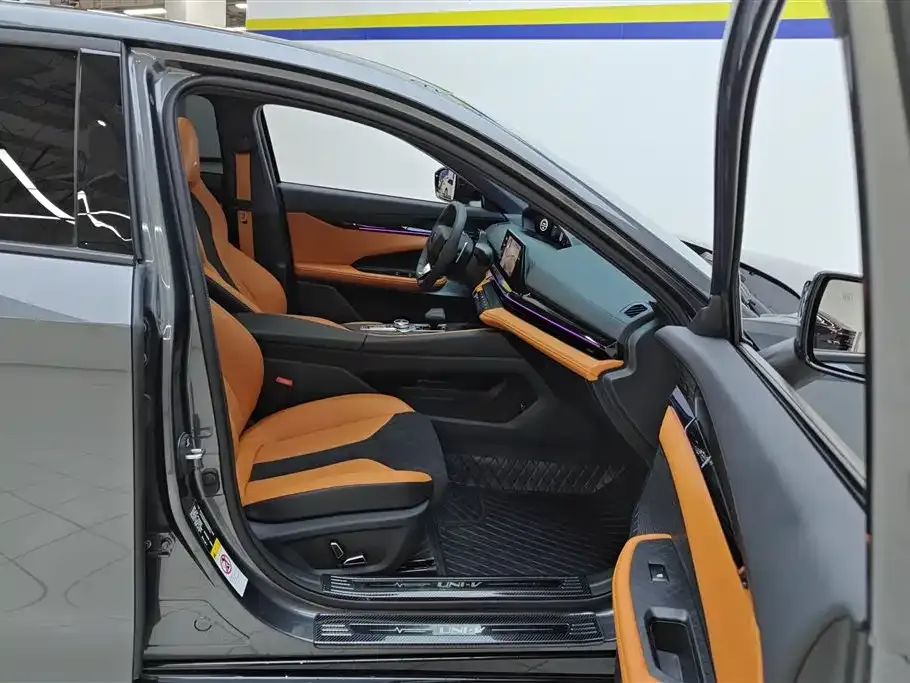 Changan UNI-V 2025 из CN, фото 8