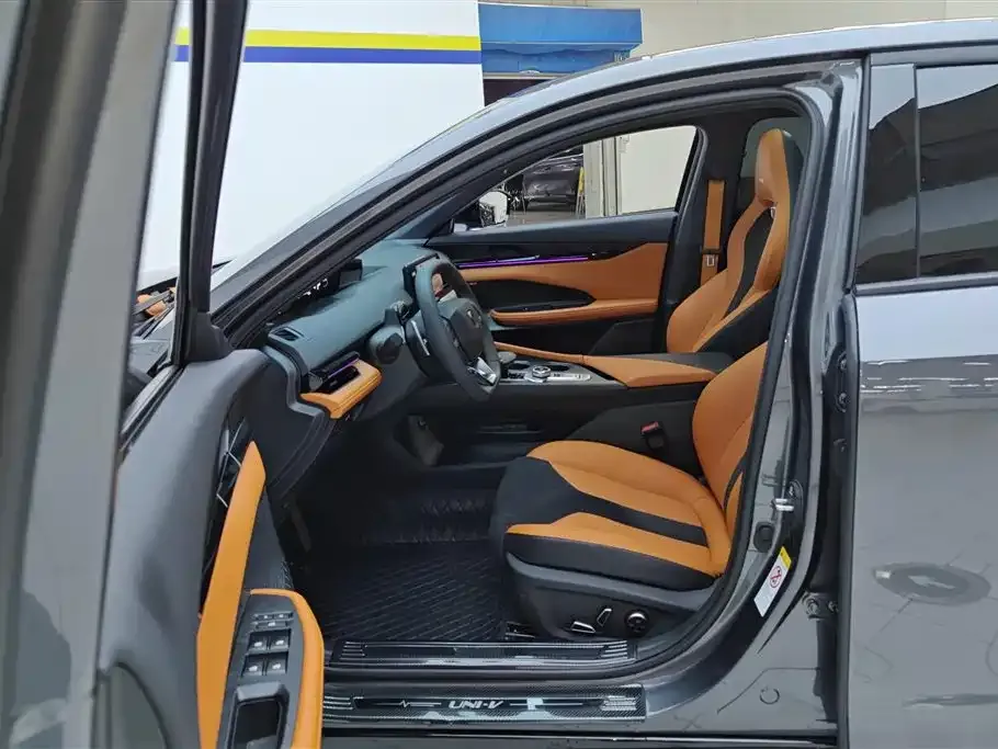 Changan UNI-V 2025 из CN, фото 9