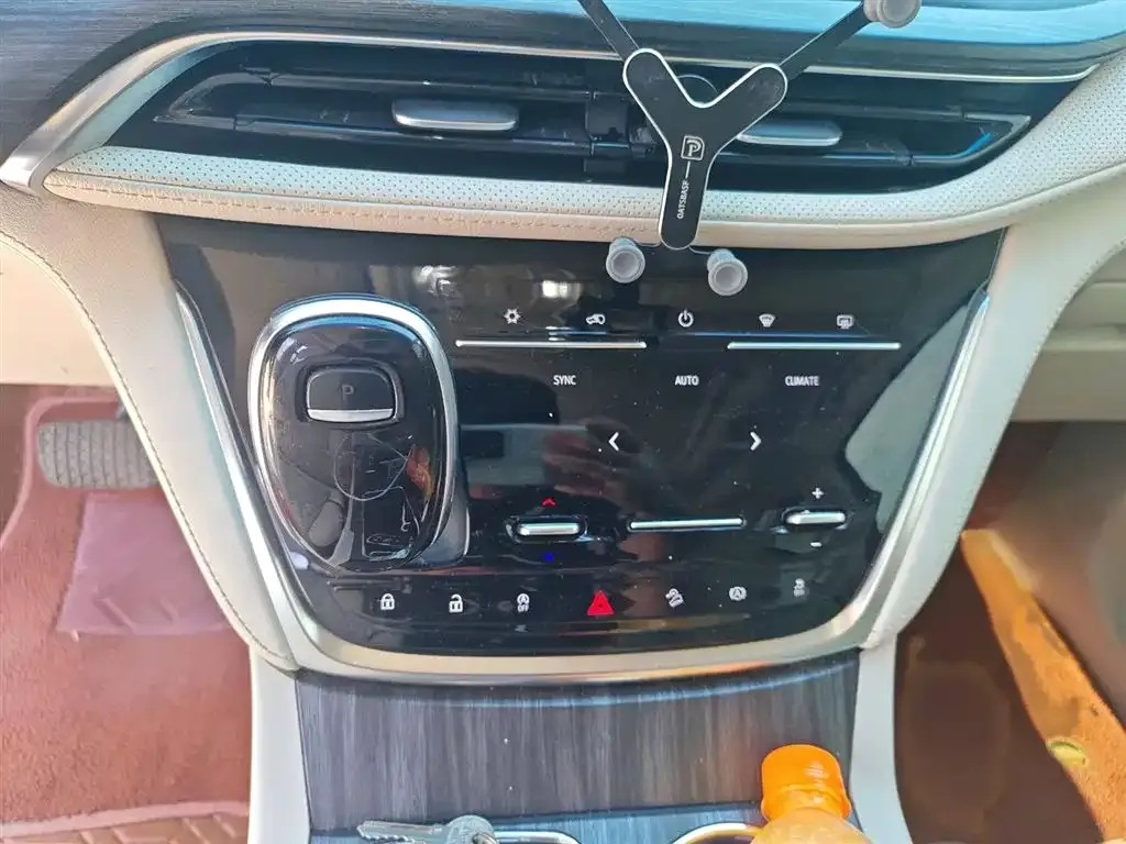 Buick GL8 2023 из CN, фото 10