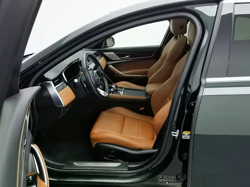 Jaguar XFL 2022 из CN, фото 10