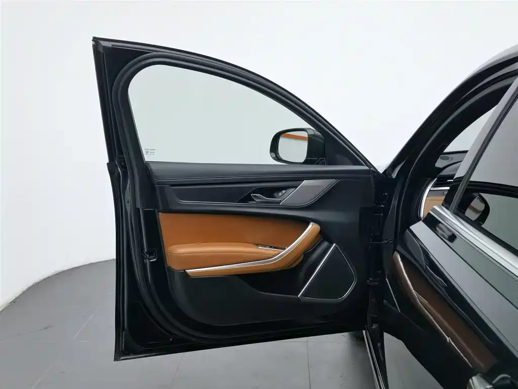 Jaguar XFL 2022 из CN, фото 8