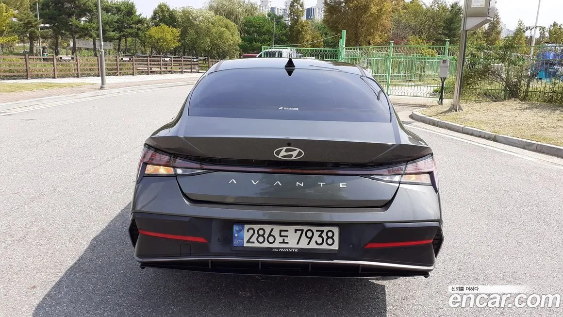 Hyundai AVANTE — фото 4