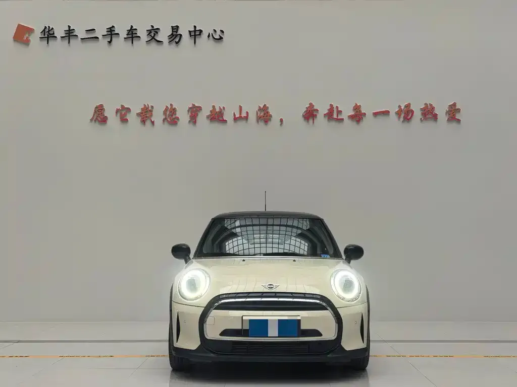 MINI Cooper (3-door) 2022 из CN, фото 2